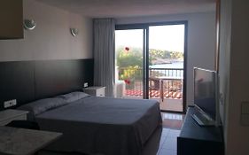 Es Grop Apartments