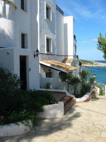 Es Grop Apartments Portinatx Esterno foto