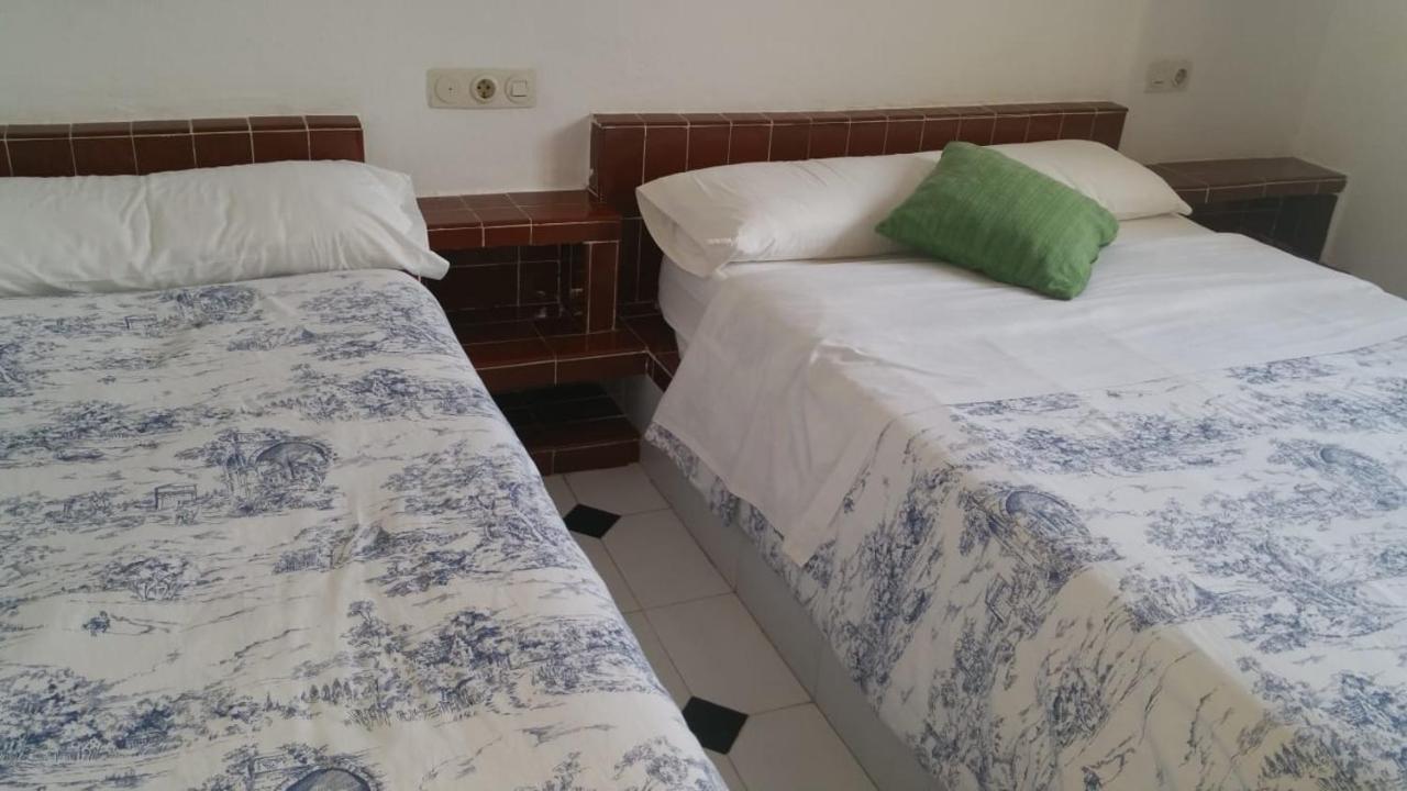 Es Grop Apartments Portinatx Esterno foto